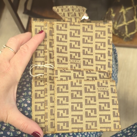 Fendi Beige and Brown Logo Wallet - Picture 4 of 10